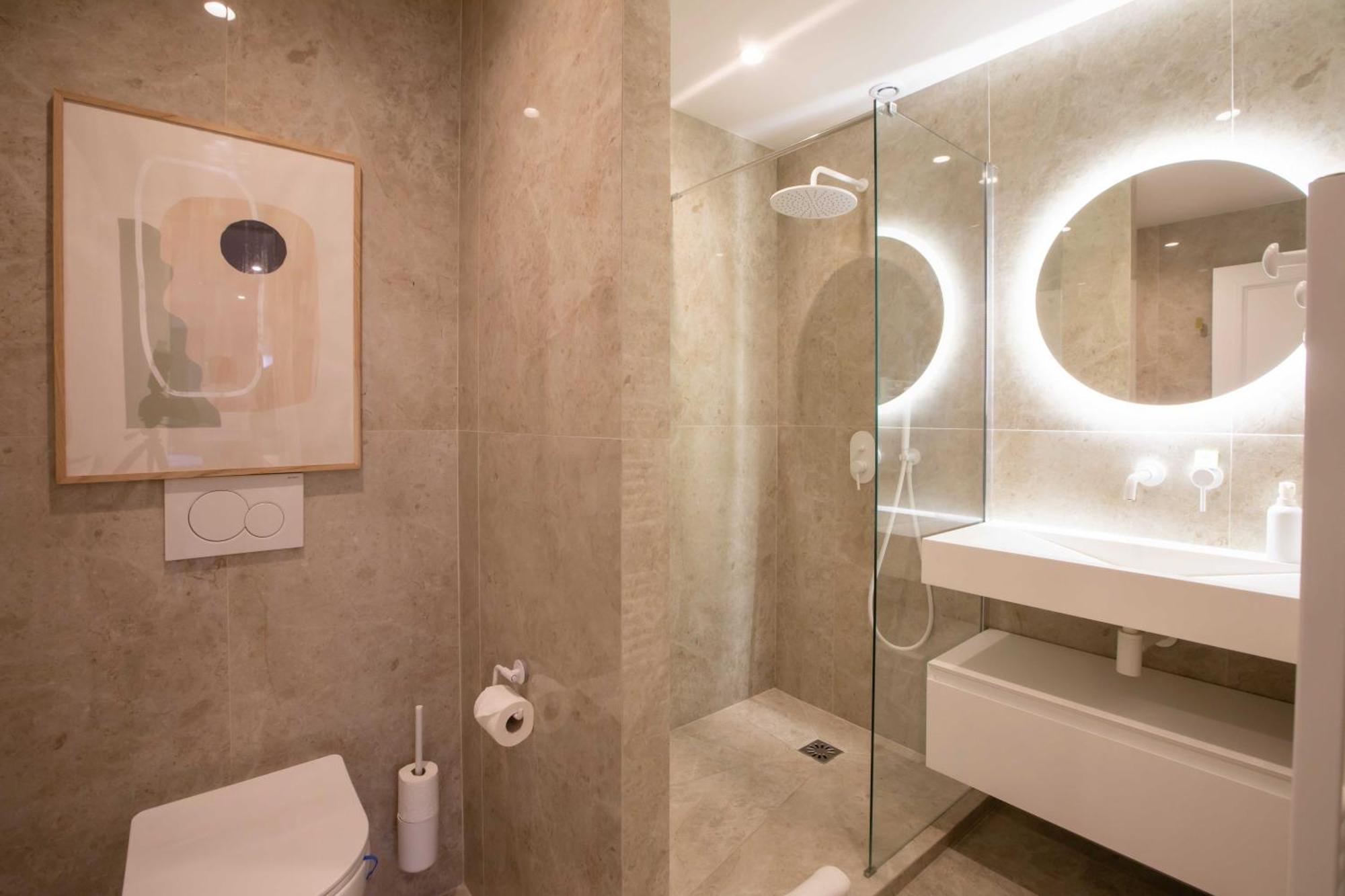 Nice 2 Bed Flat - Hyper Centre St Tropez 圣特罗佩 外观 照片